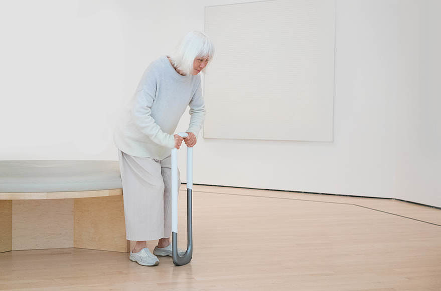 Walking stick，care for，medical care，