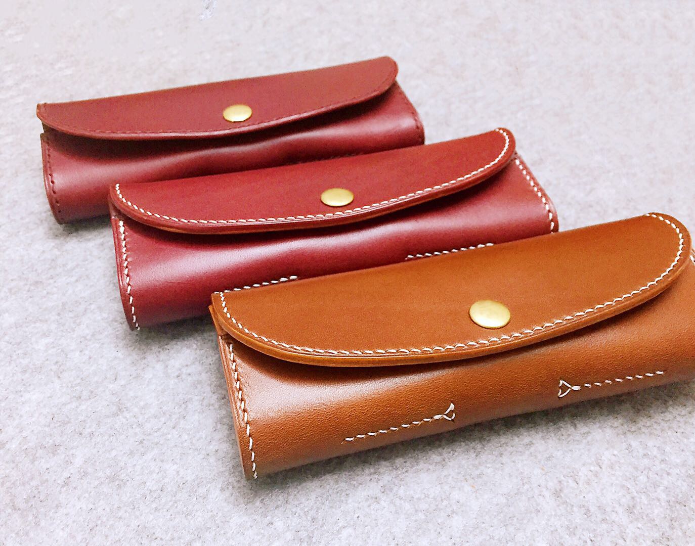 Handmade leather goods，Cultural creation，glasses case，
