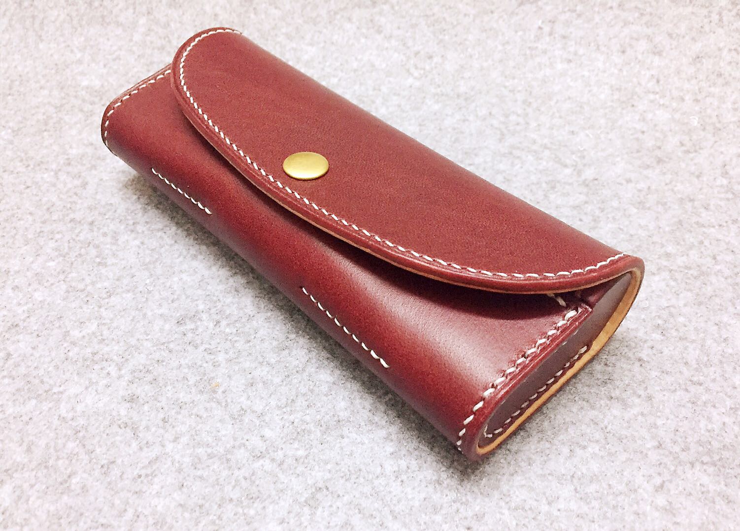 Handmade leather goods，Cultural creation，glasses case，