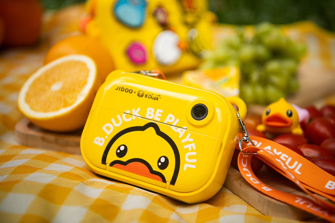 camera，Polaroid，children，Print，B.DUCK，Yellow duck，IP，