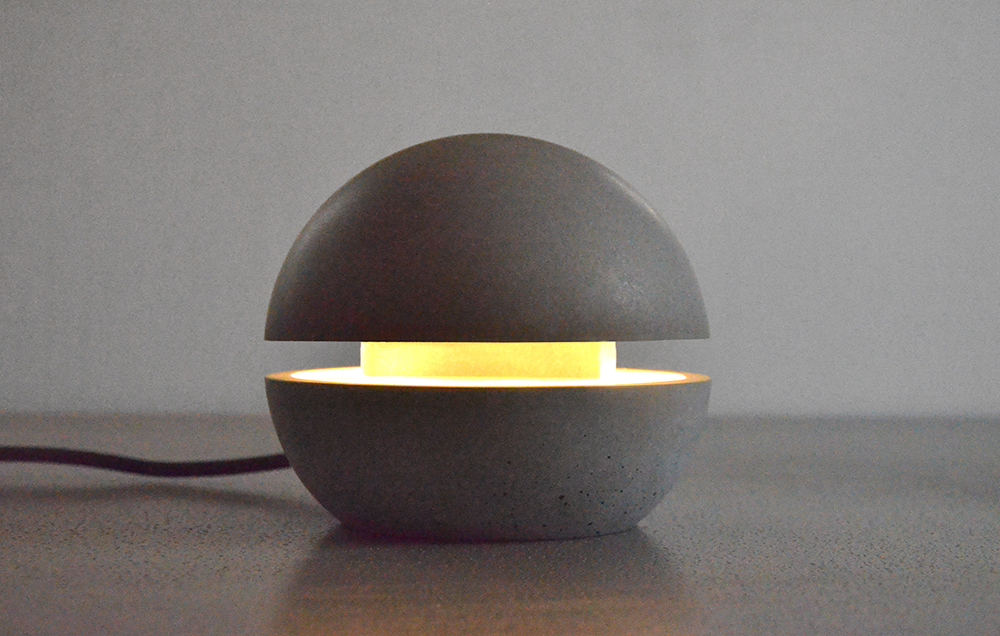 Several degrees of gray，lamps and lanterns，Fair faced concrete，