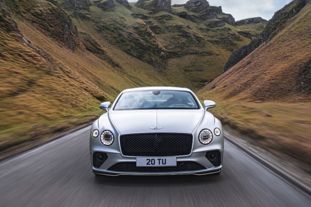 Bentley，High rise building，Luxury car，