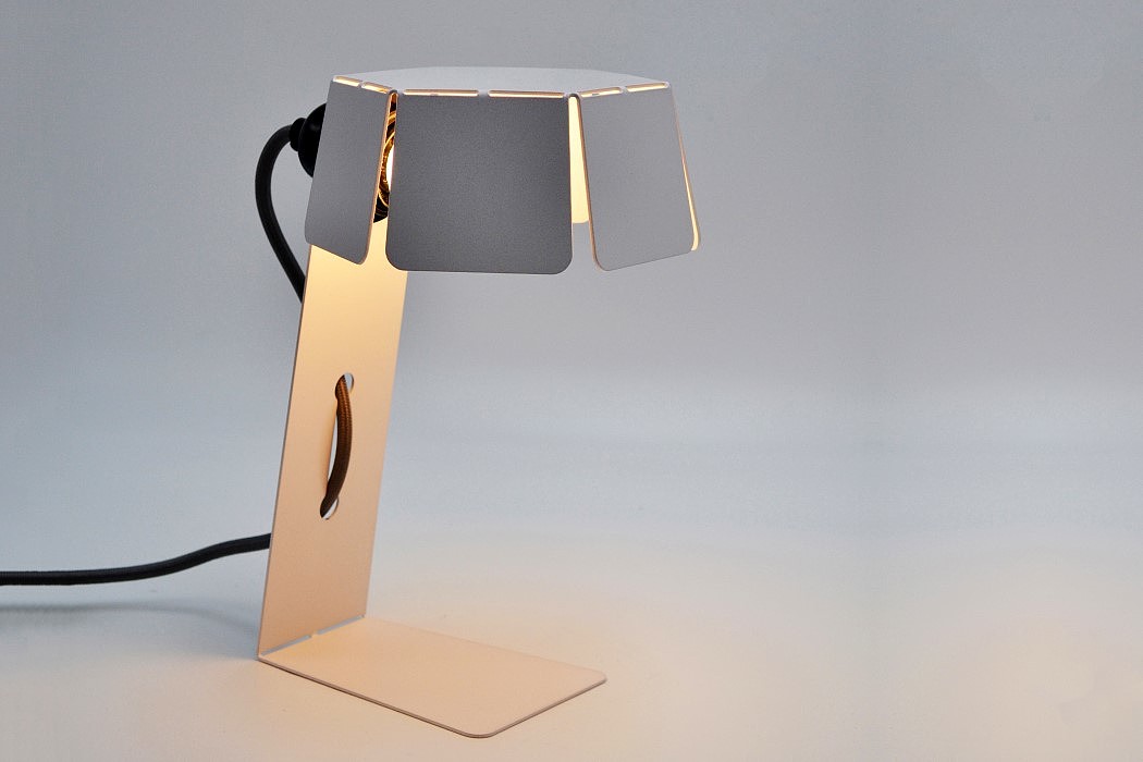 lamp，Metal，assemble，simple，