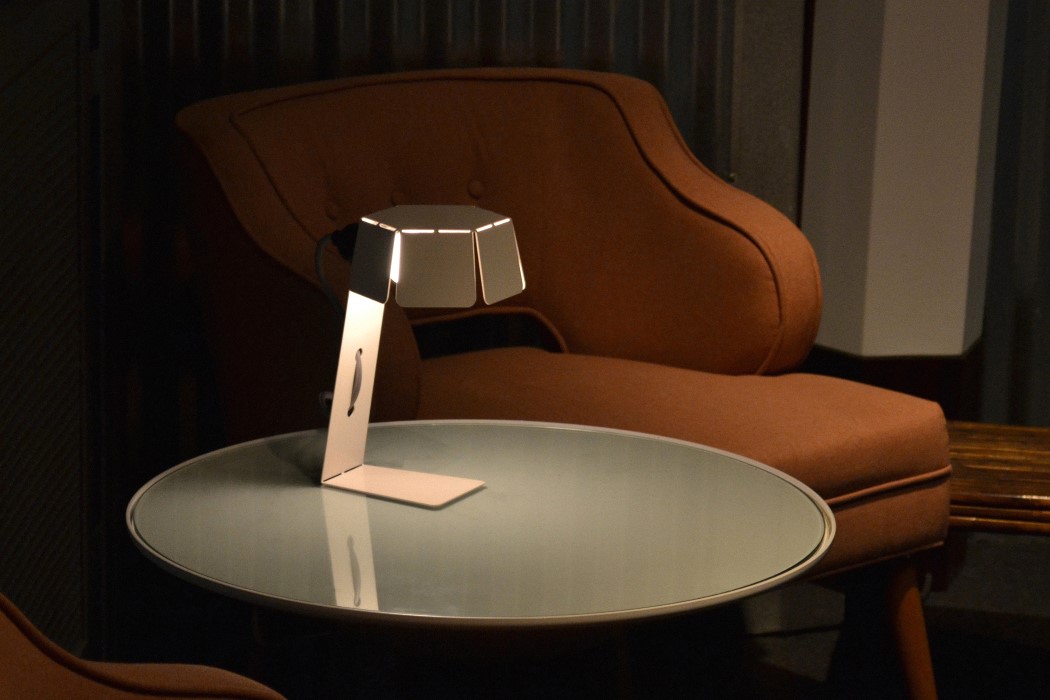 lamp，Metal，assemble，simple，