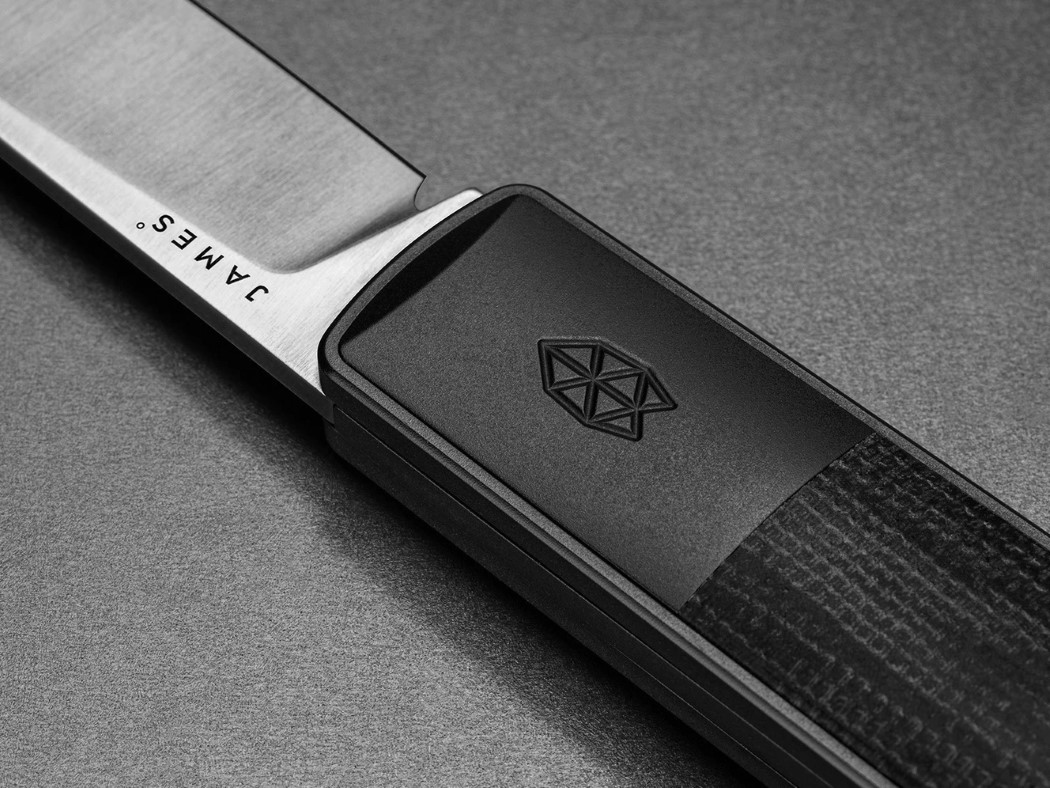 knife，Foldable，black，delicate，