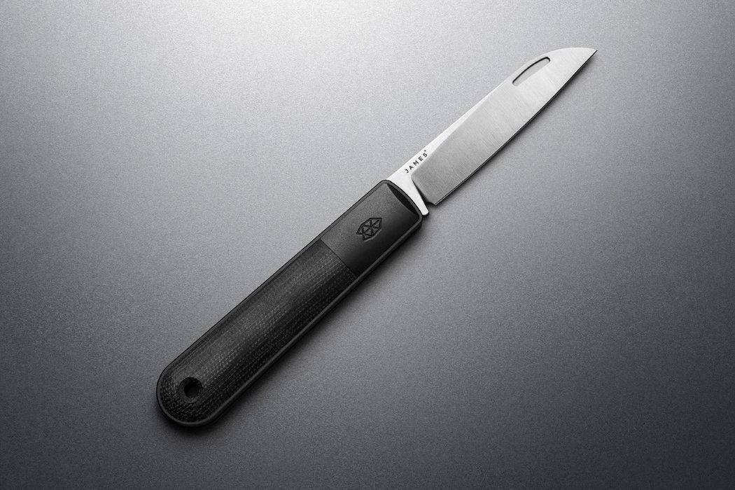 knife，Foldable，black，delicate，