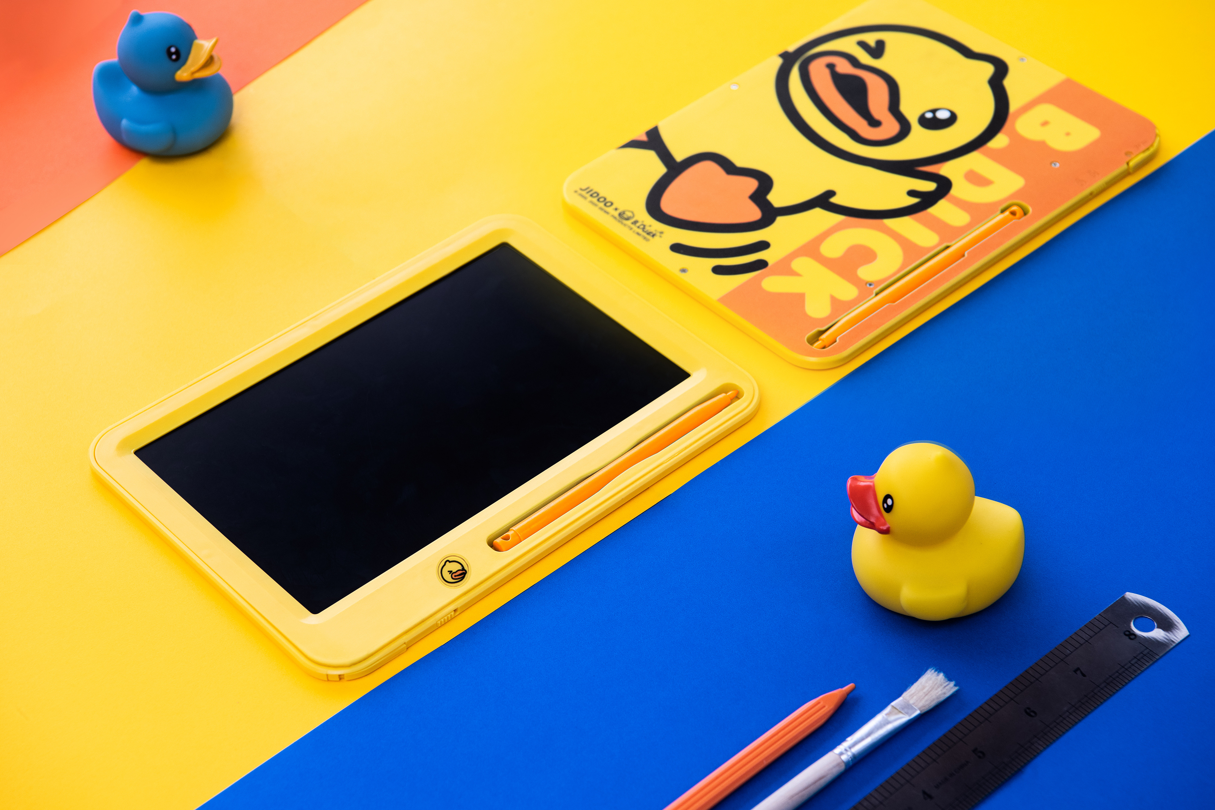 B.DUCK，Yellow duck，liquid crystal，Hand drawn，Handwriting board，IP，Tide play，draw，