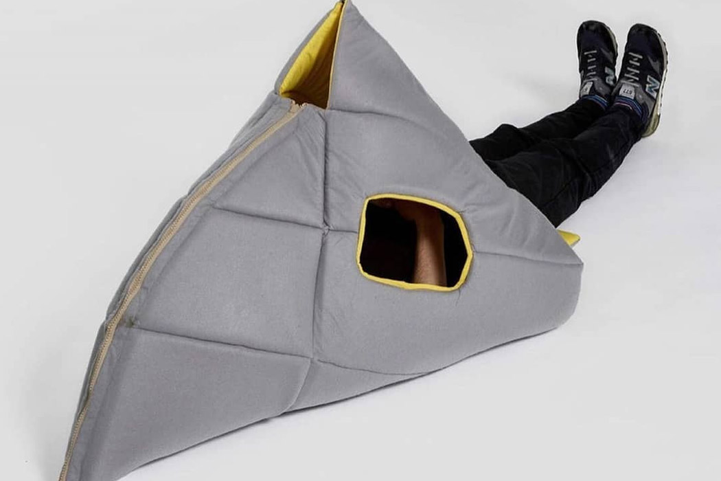 SharkMan，Wearable furniture，privacy，