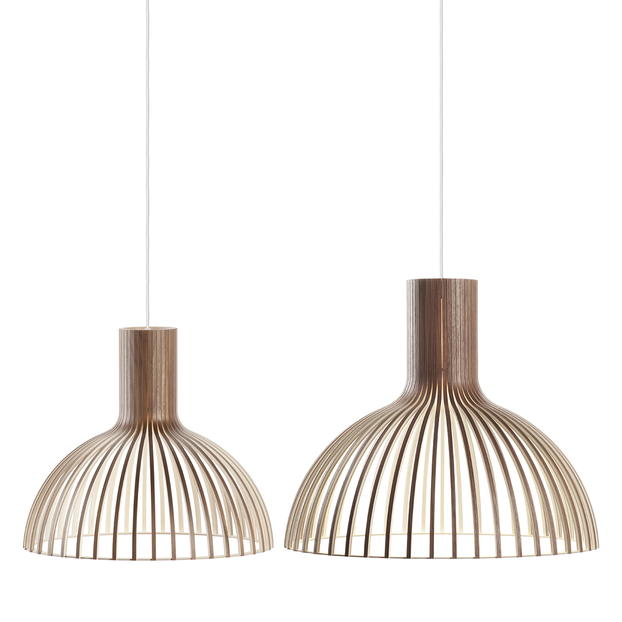 a chandelier，lighting，woodiness，manual，warm，