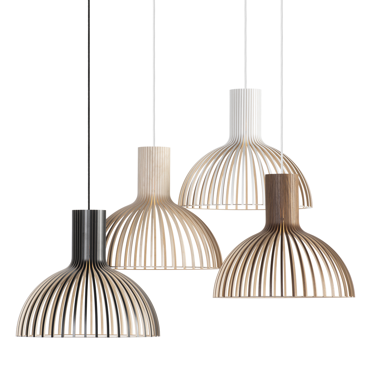 a chandelier，lighting，woodiness，manual，warm，