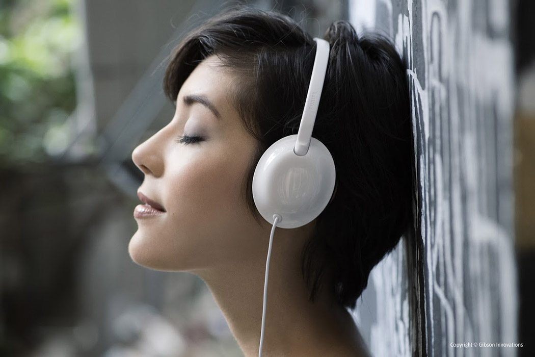 black and white，Simplicity，tone quality，Portable，Philips，