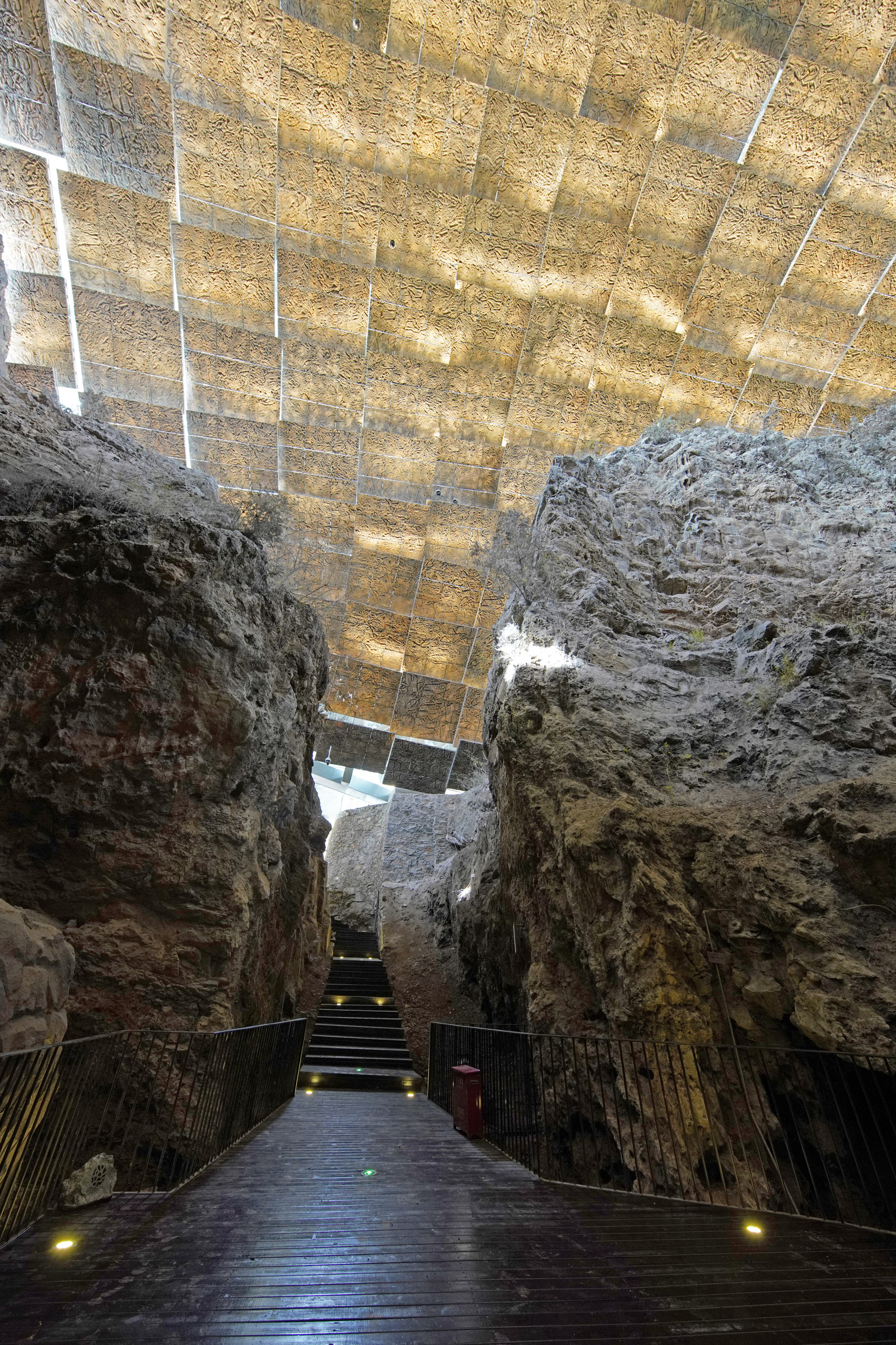 Beijingren cave，Historical Site，protect，Architecture，