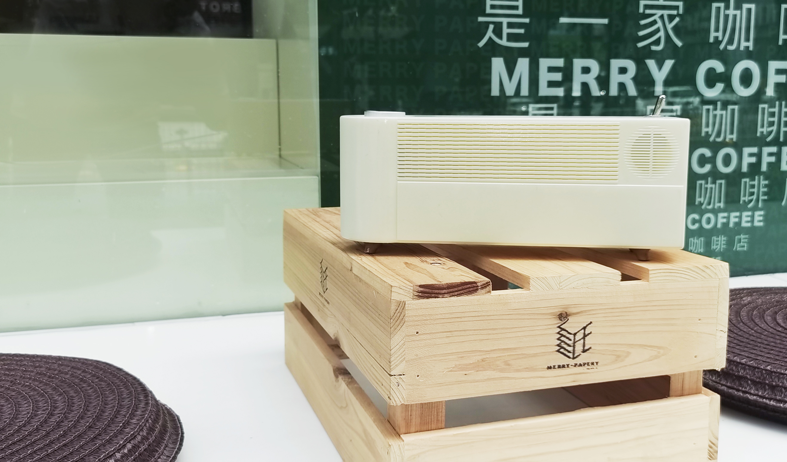 Bluetooth Speaker ，Retro，Rationalism，