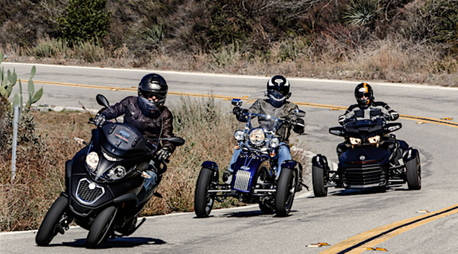 Roll steering，Electric skateboard，Reverse three rounds，Lightweight，