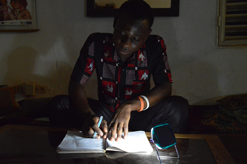 Olaville Eliasson，Little sun，lamp，energy conservation，