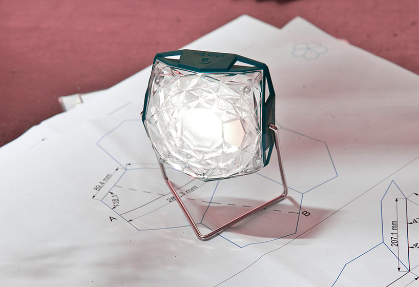 Olaville Eliasson，Little sun，lamp，energy conservation，