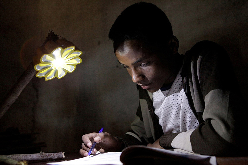 Olaville Eliasson，Little sun，lamp，energy conservation，