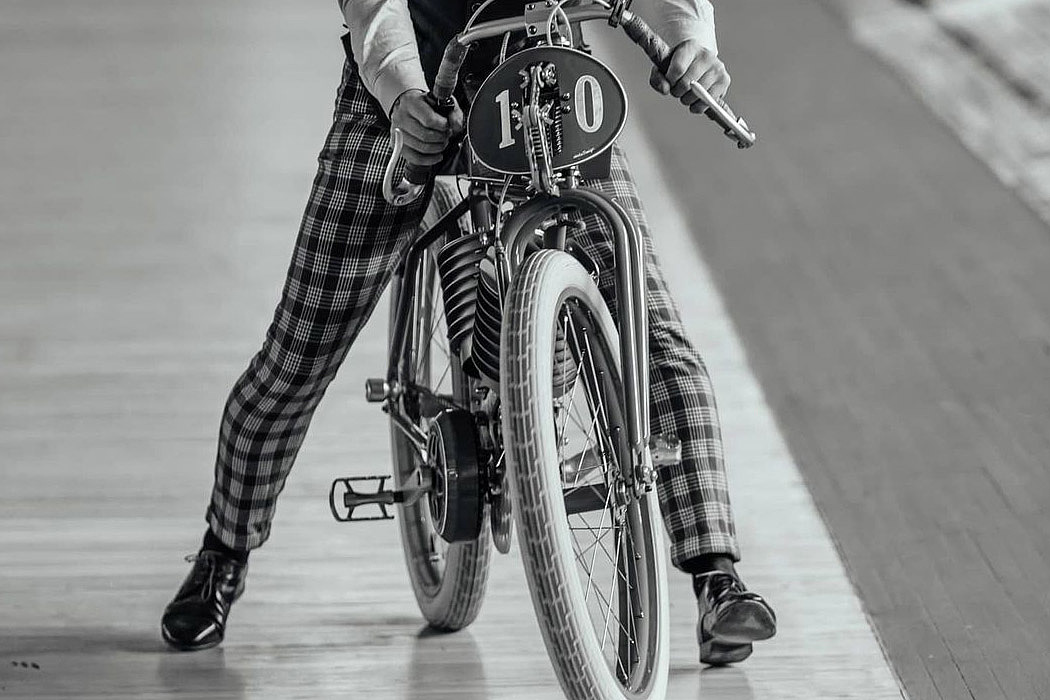 racing，Retro，Electric vehicle，