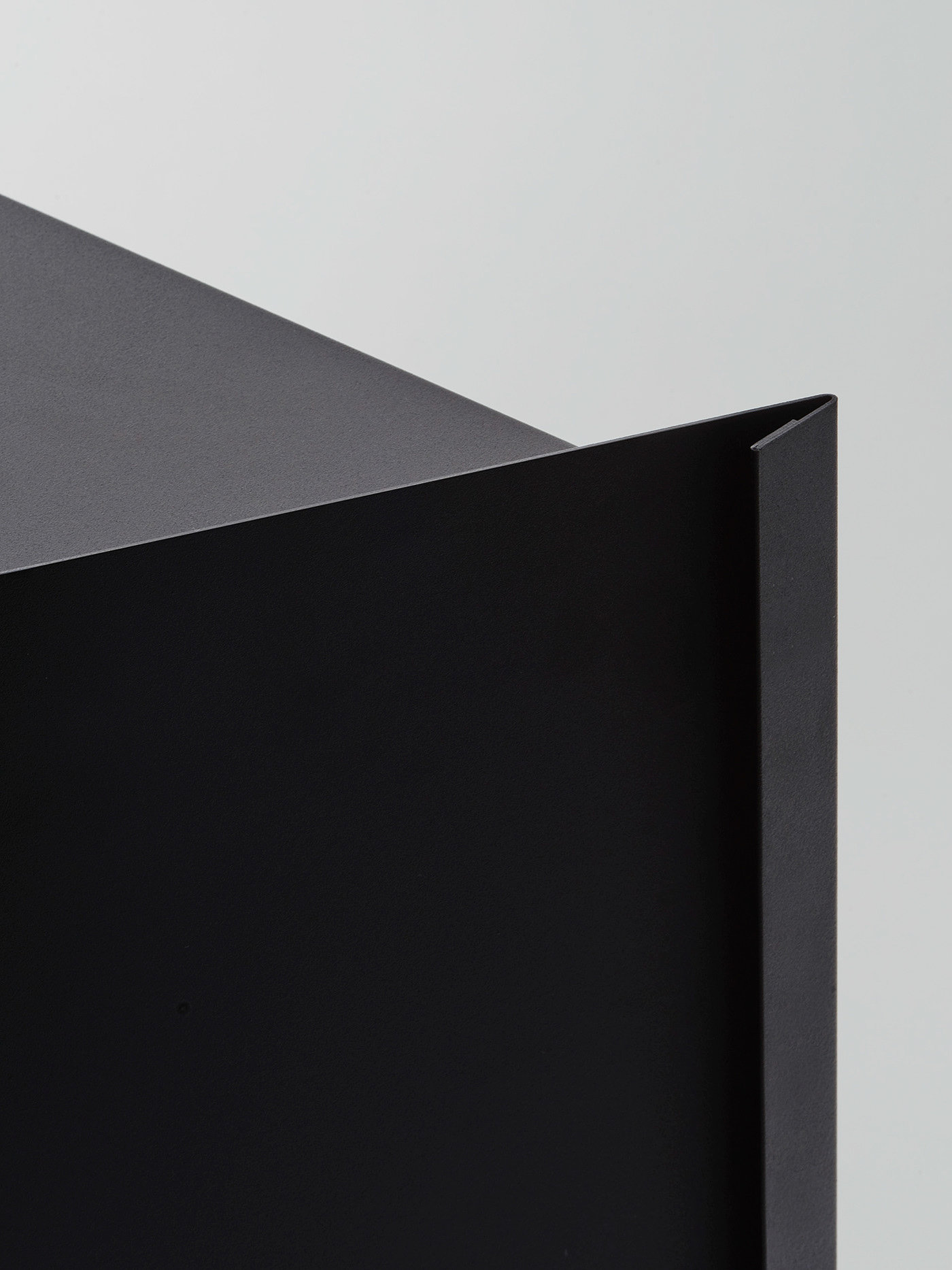 unit，bookshelf，a partition，