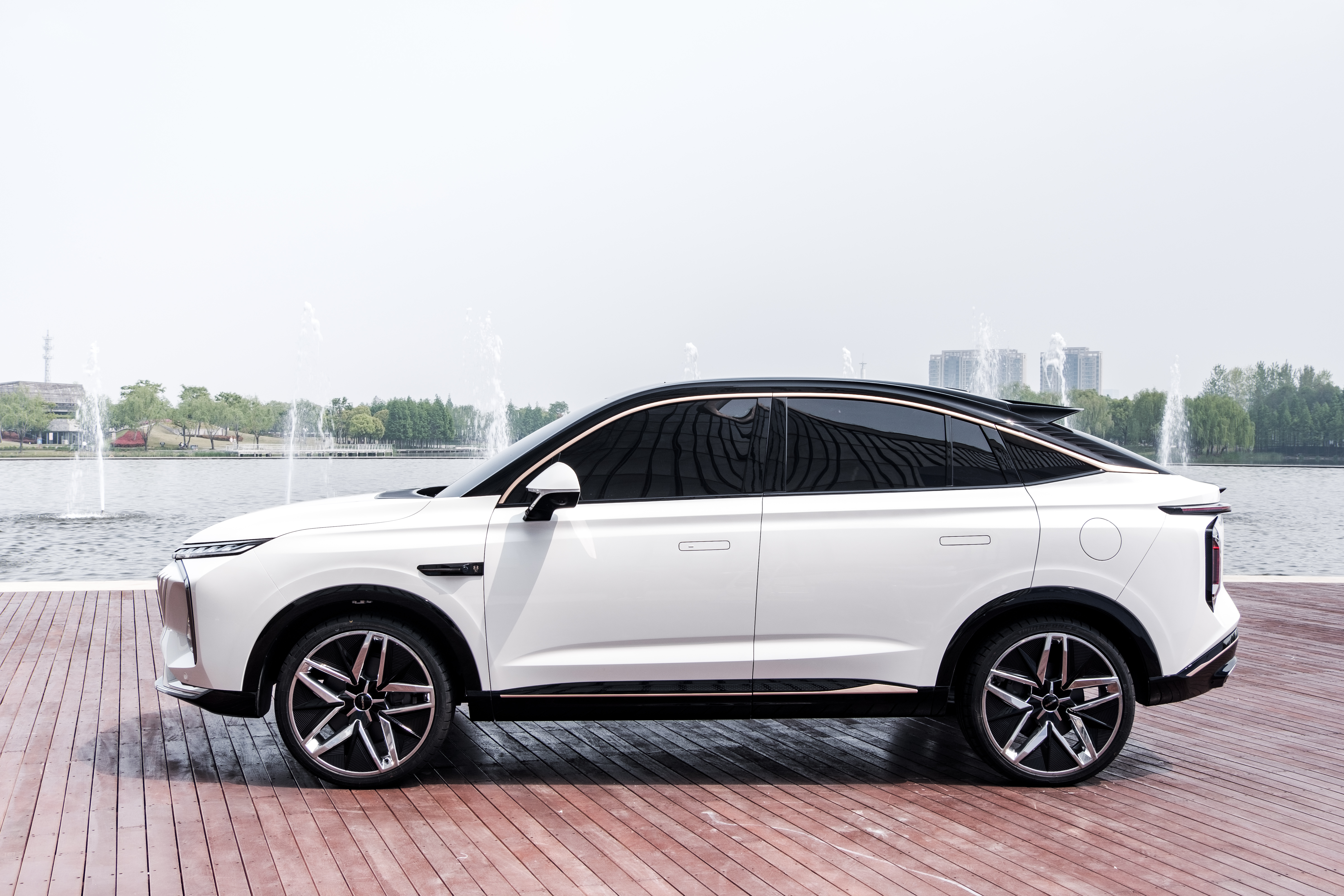 Roewe ，suv，Super large space，pragmatism，whale，