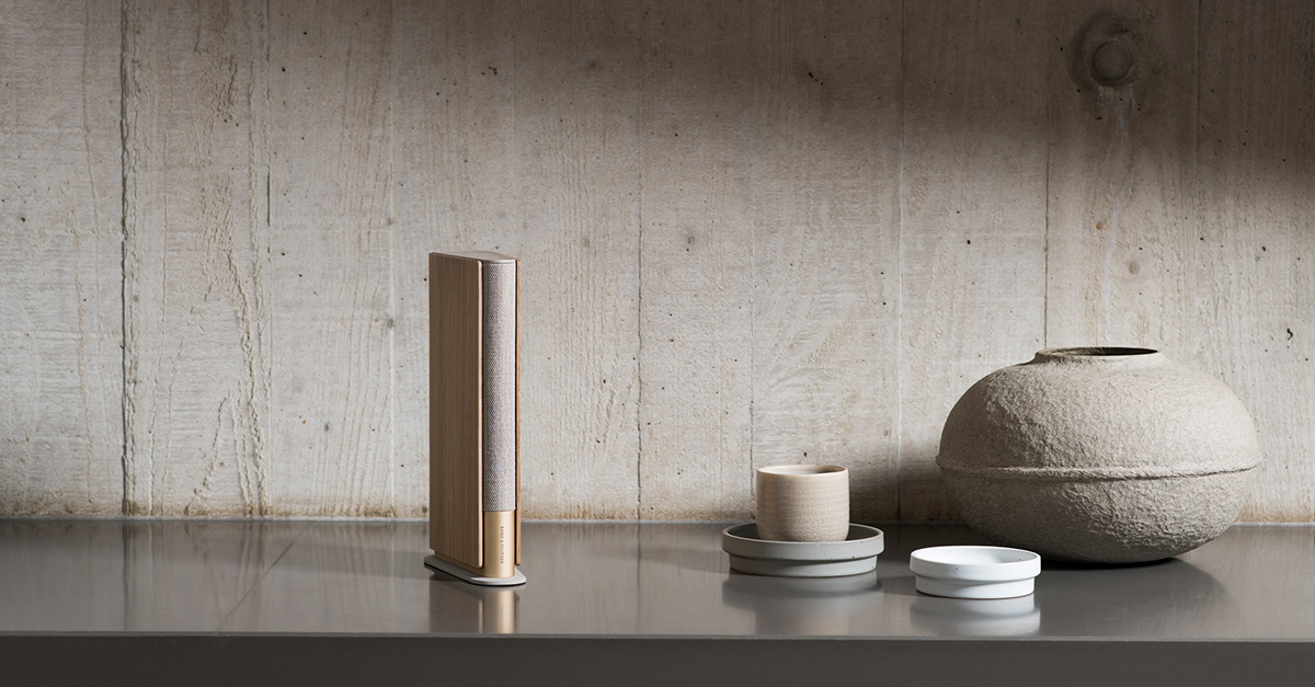 Beosound Emerge，speaker，book，knitting，aluminium，