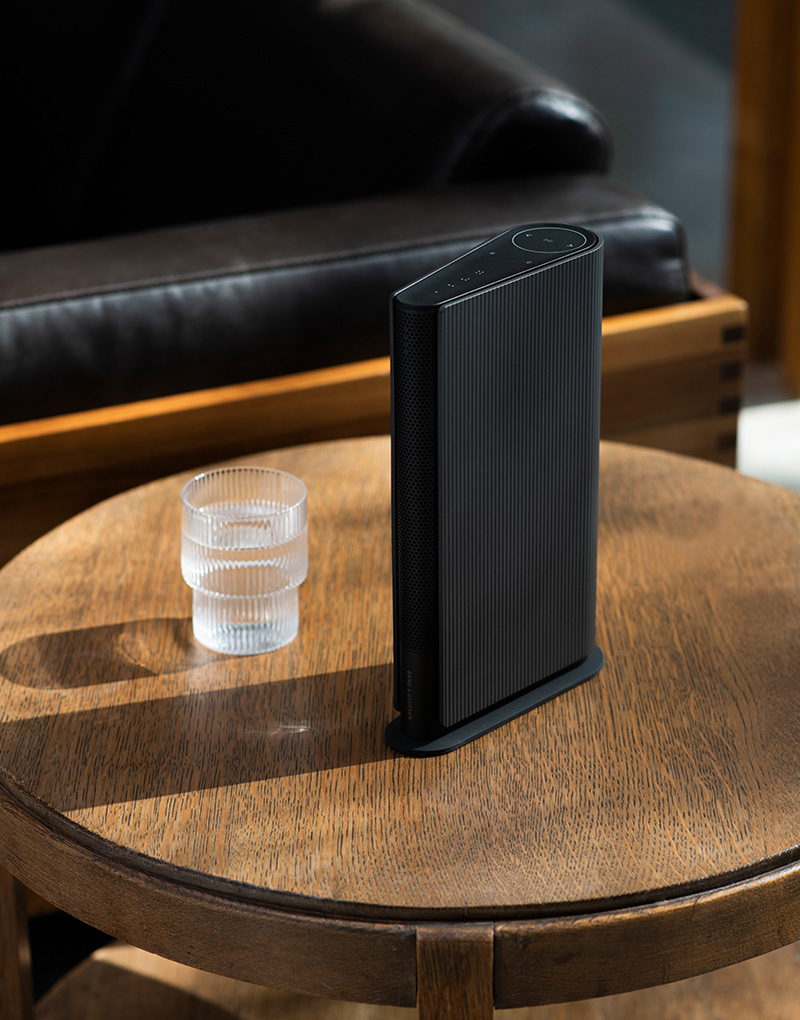 Beosound Emerge，speaker，book，knitting，aluminium，