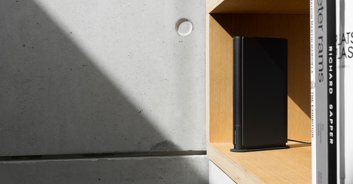 Beosound Emerge，speaker，book，knitting，aluminium，