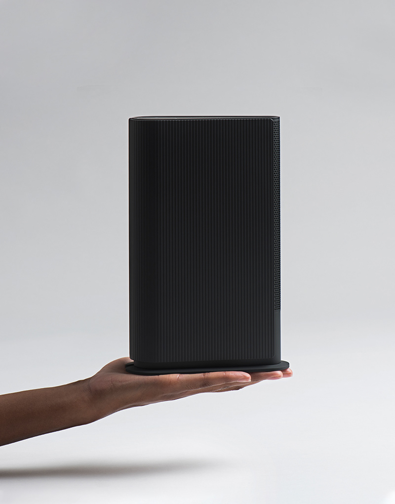 Beosound Emerge，speaker，book，knitting，aluminium，