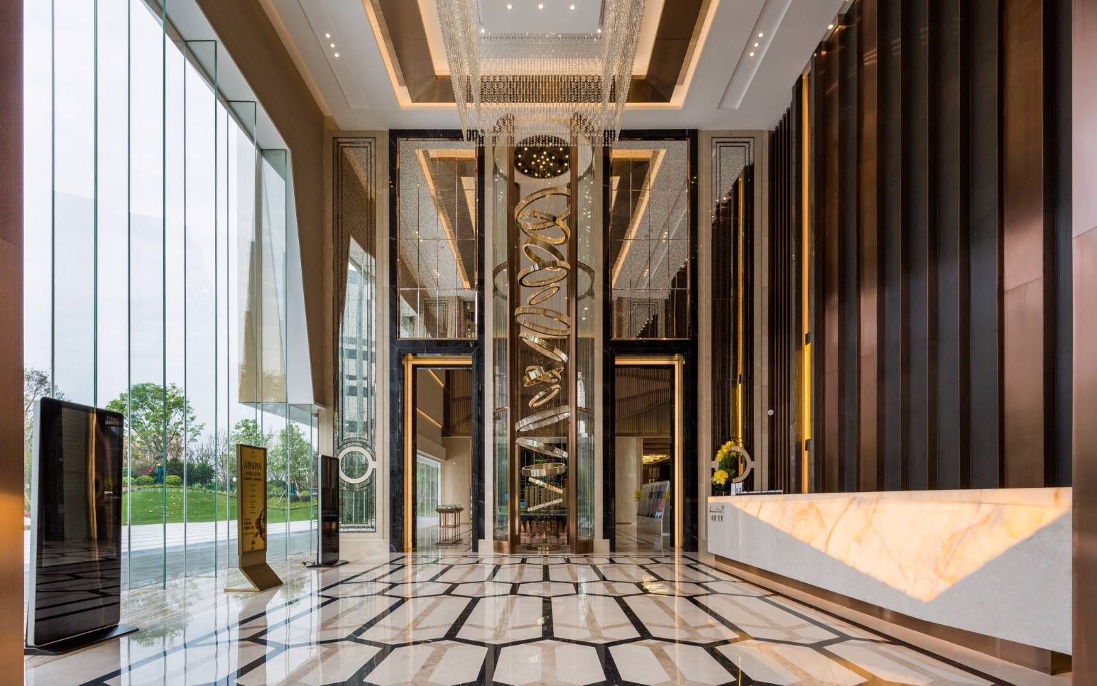 space，Experience Center，