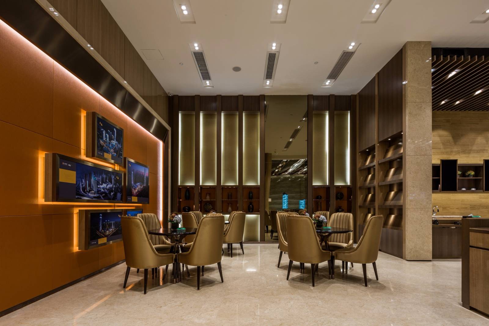 space，Sales center，