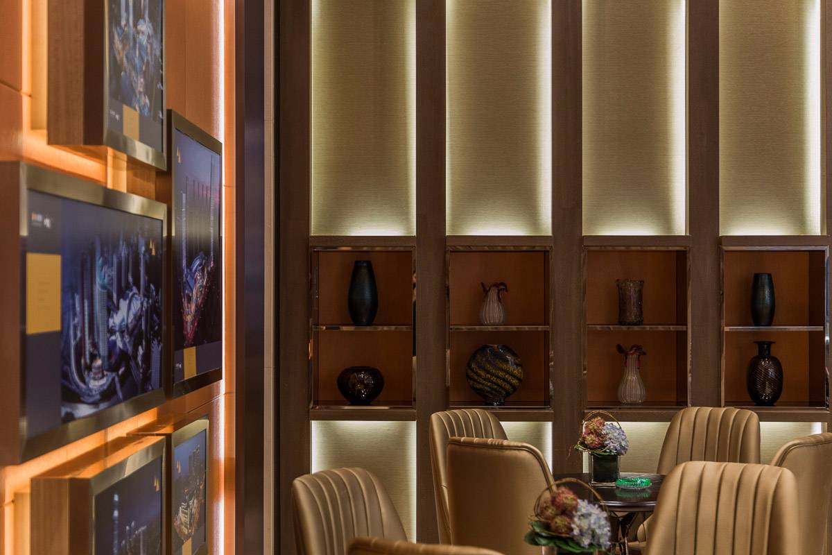 space，Sales center，