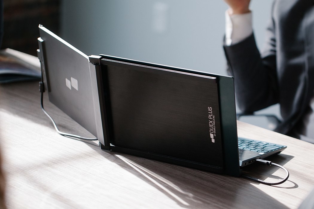 Duex notebook，portable，Double screen，