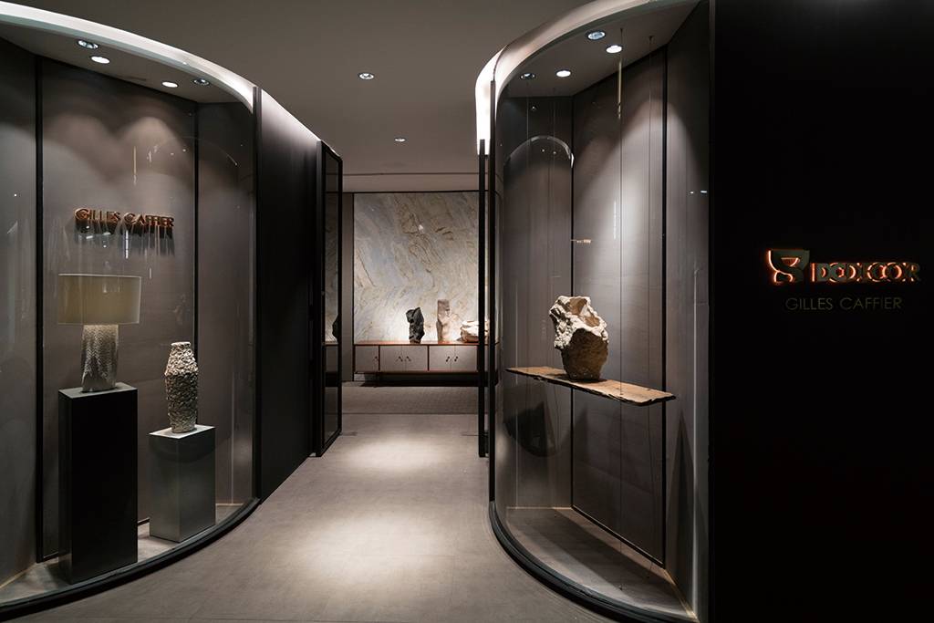 space，Display sales，