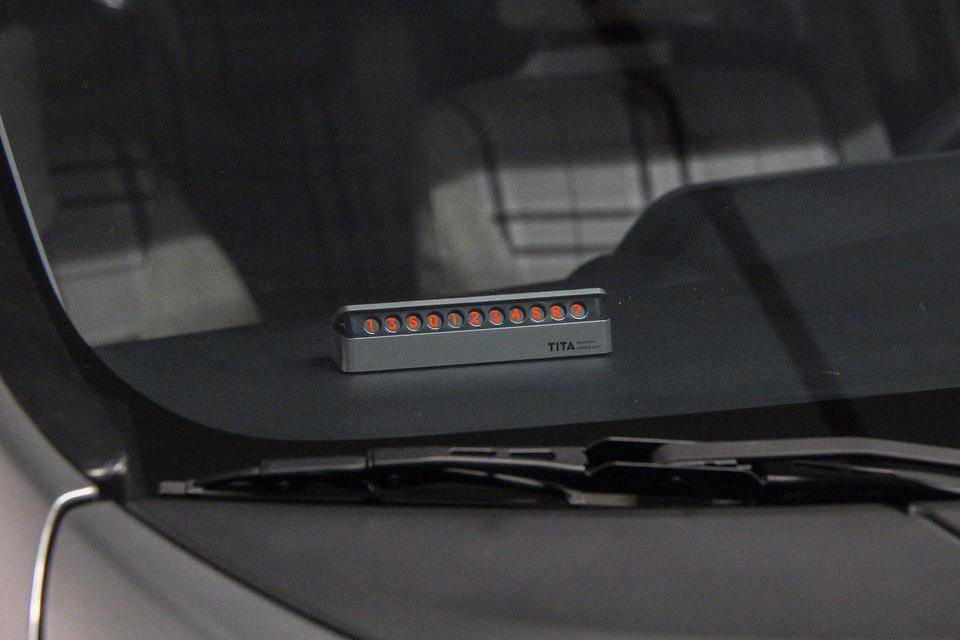 Car perimeter，science and technology，originality，Parking number plate，