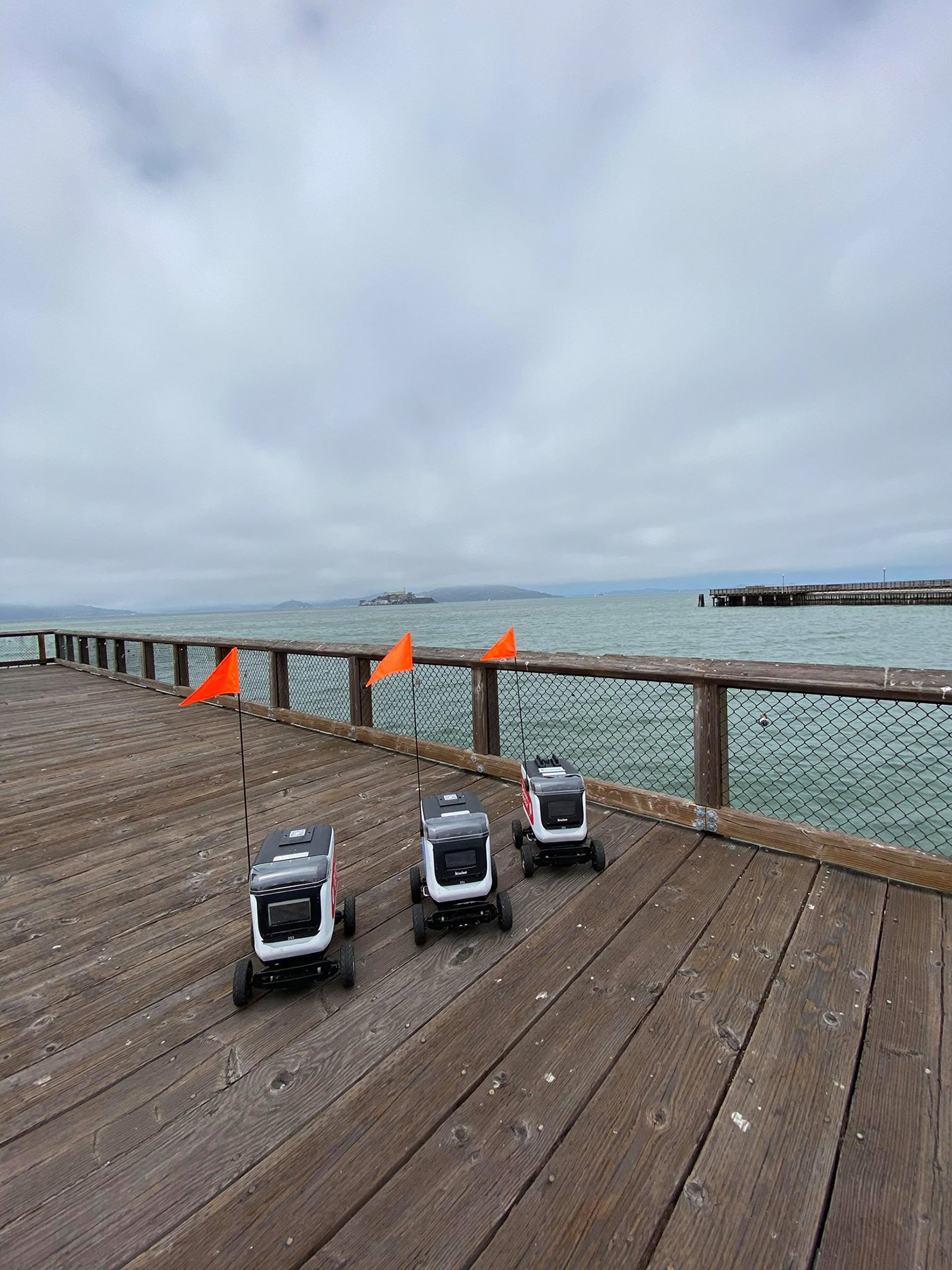 industrial design，robot，Delivery，payment，