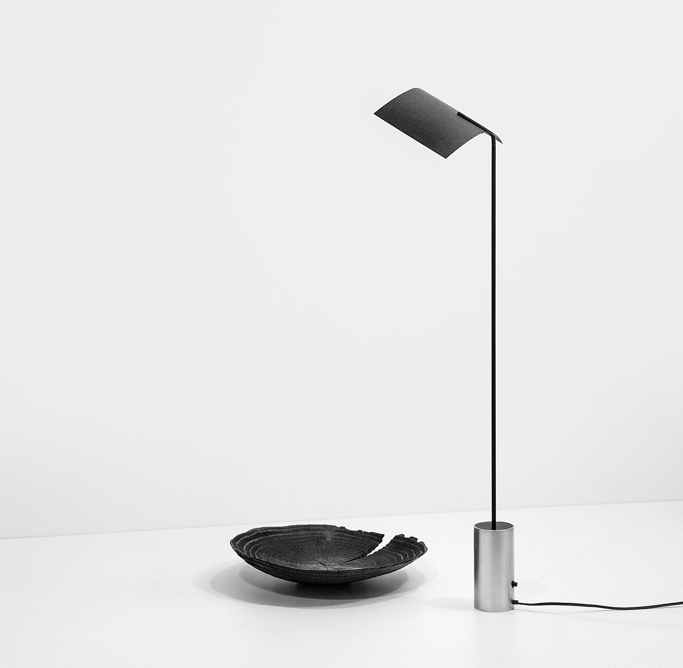 Desk lamp，aluminium，carbon fibre，led，