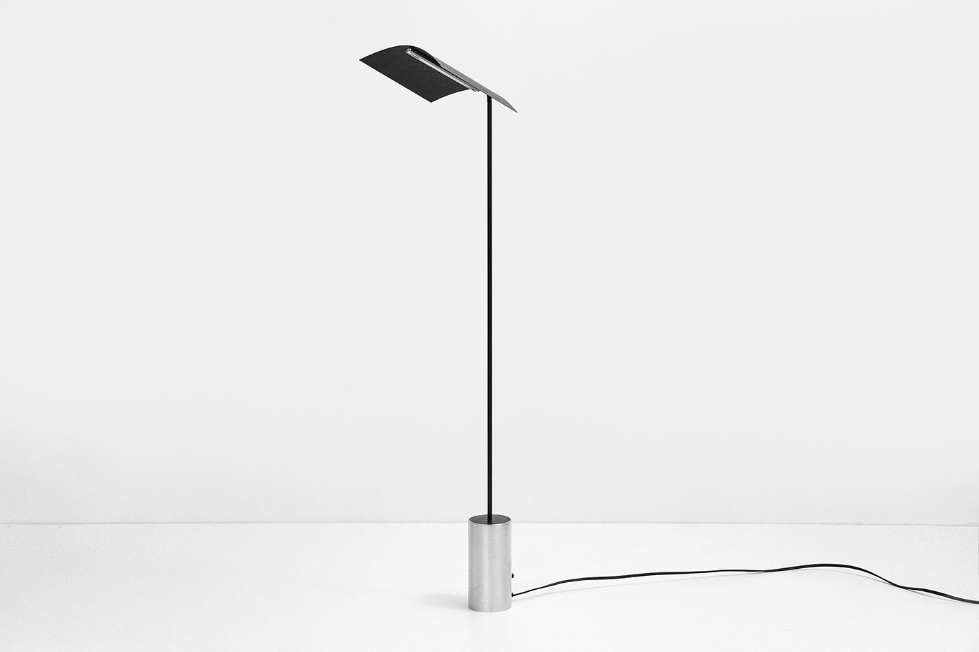 Desk lamp，aluminium，carbon fibre，led，