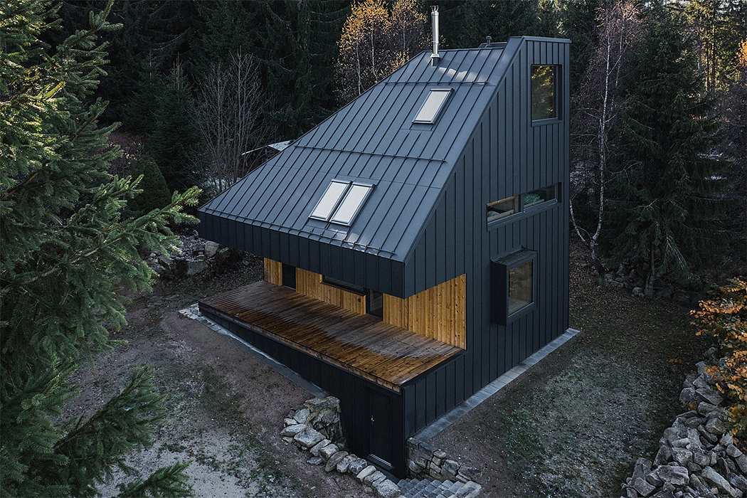 A型山地小屋，能源自给自足，现代气息，