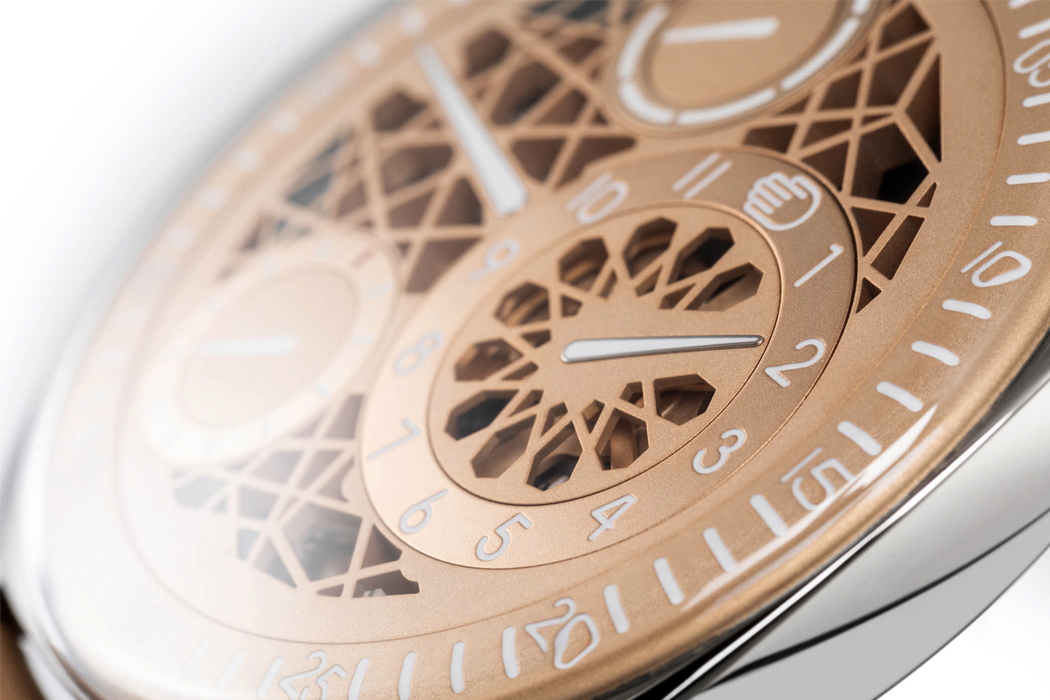 Wrist watch，Titanium metal，mechanical watch，brown，