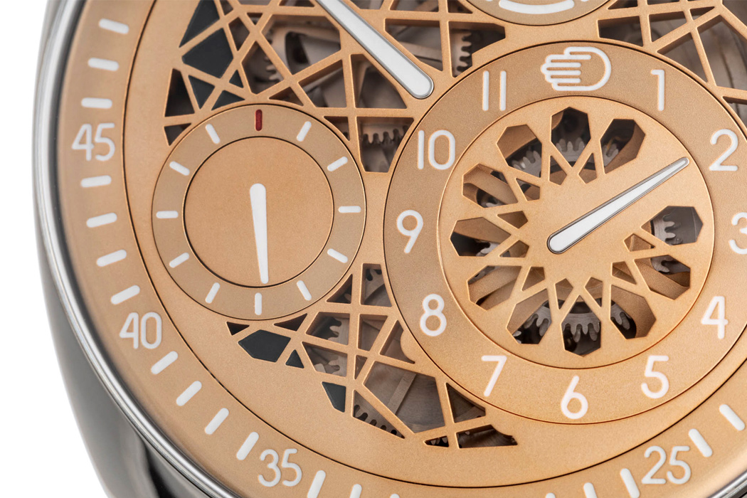 Wrist watch，Titanium metal，mechanical watch，brown，