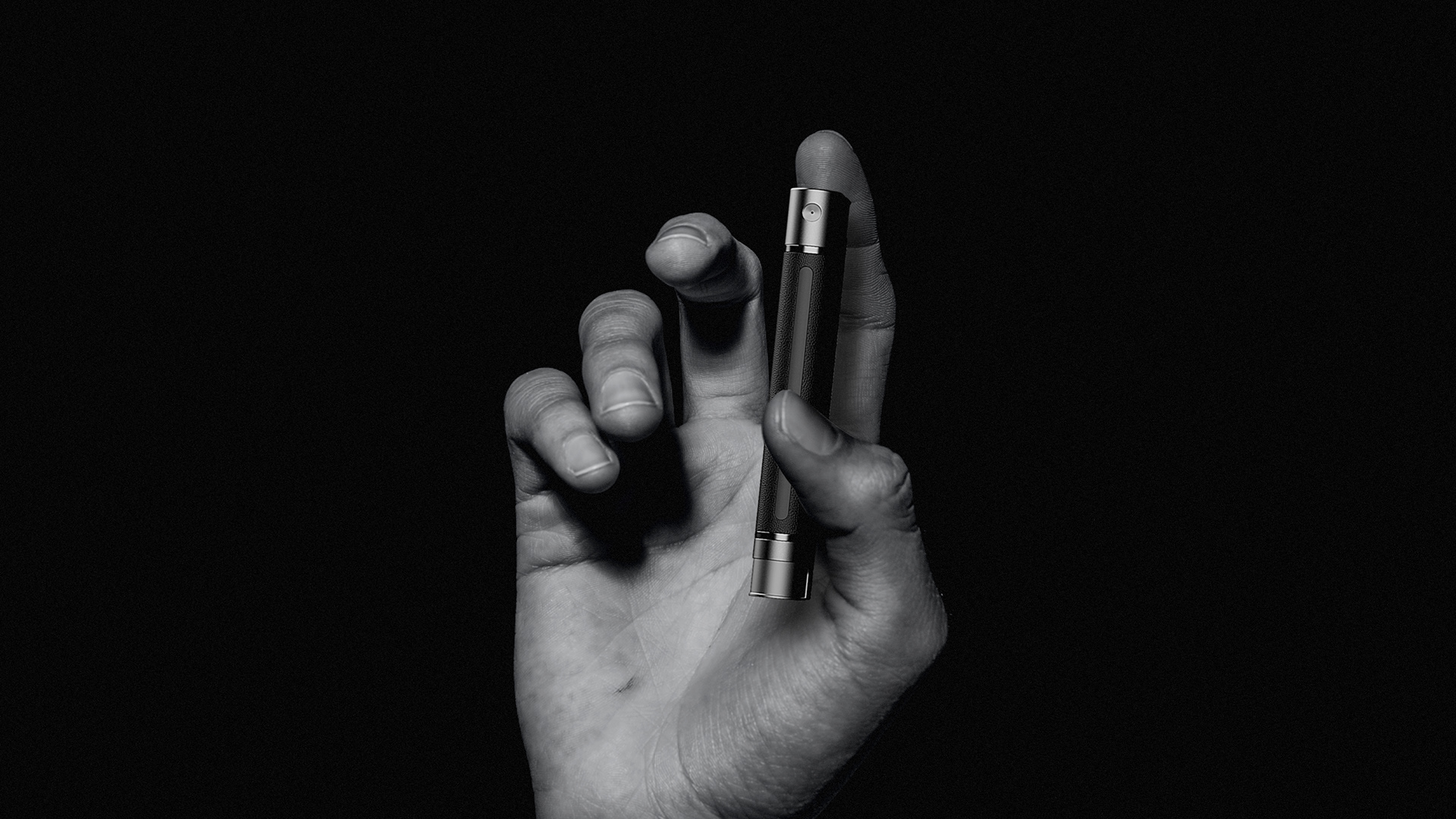 contrast，lighter，Perfume，