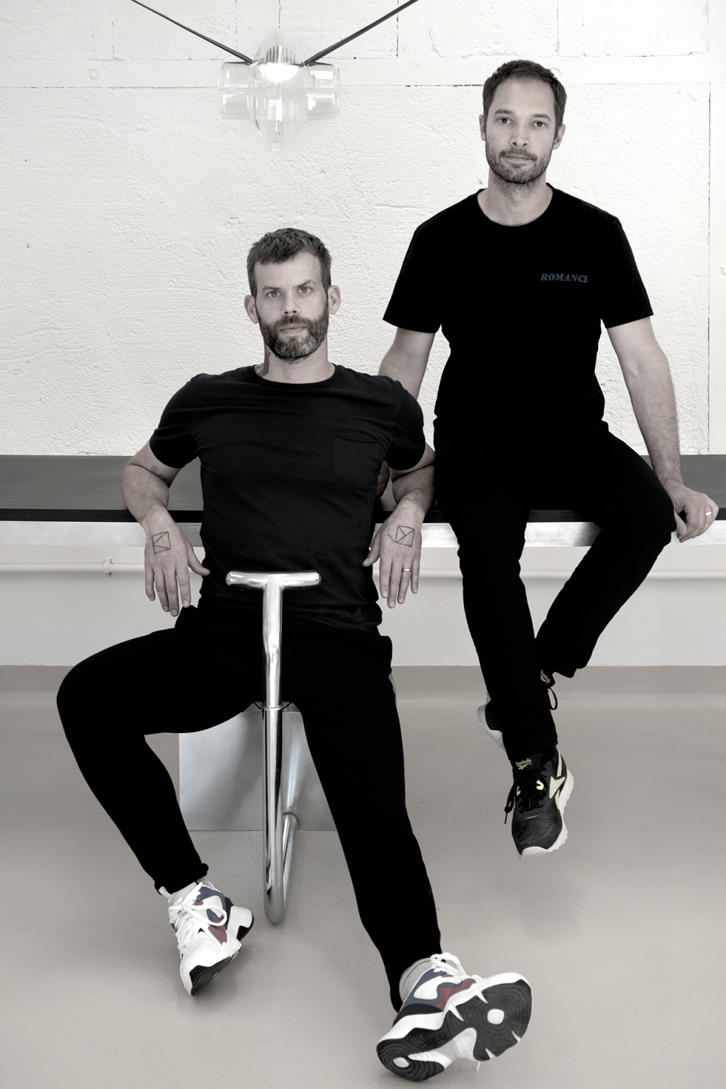 present situation，lighting，Variable contour，