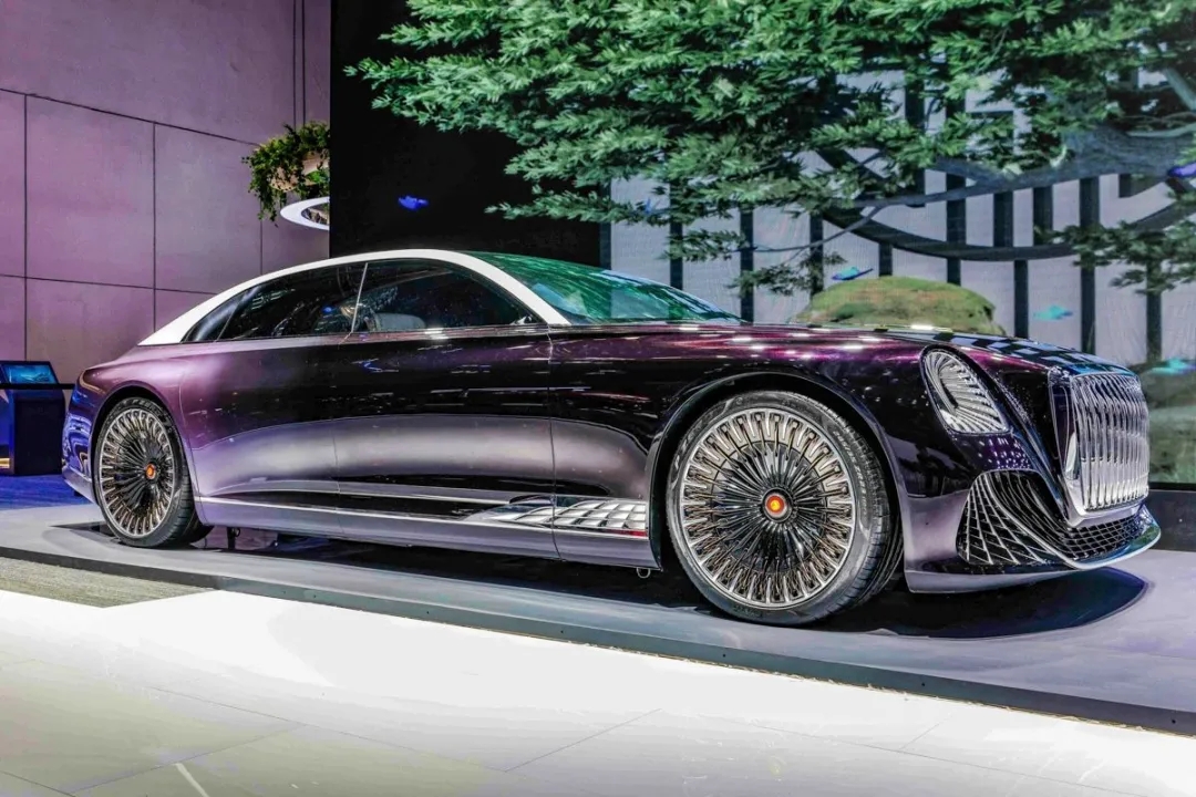 Red flag concept car，red flag，