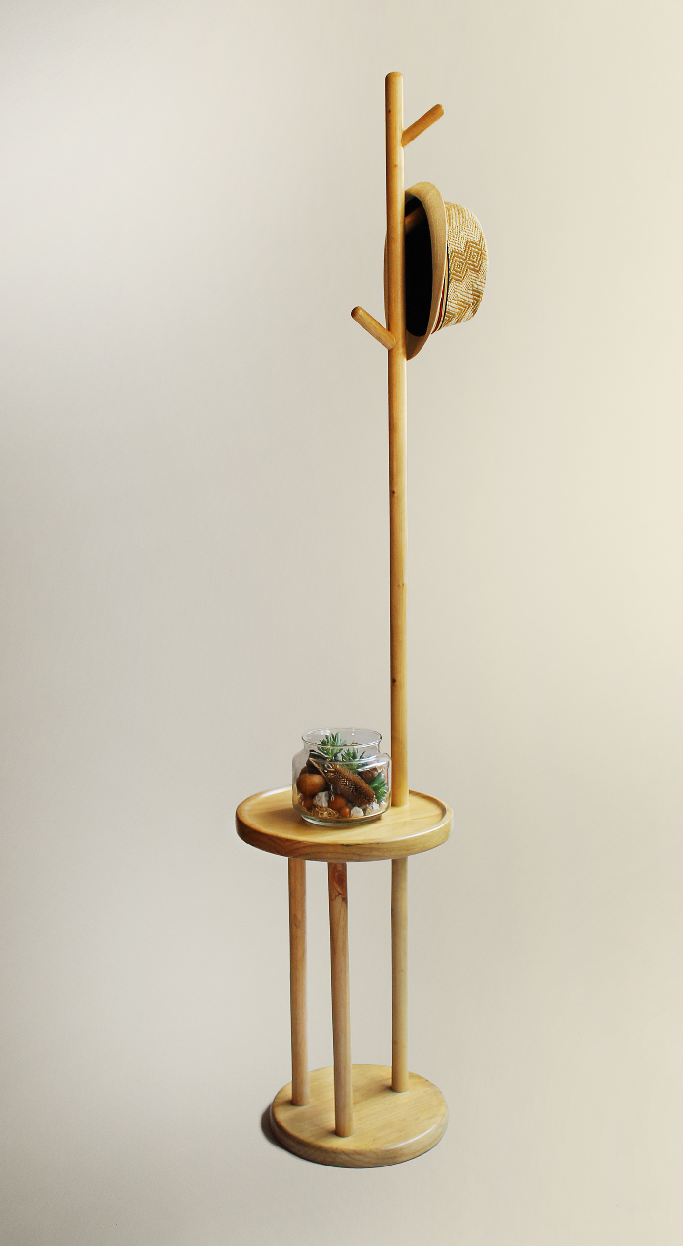 Aureliano，coat hanger，Side table，