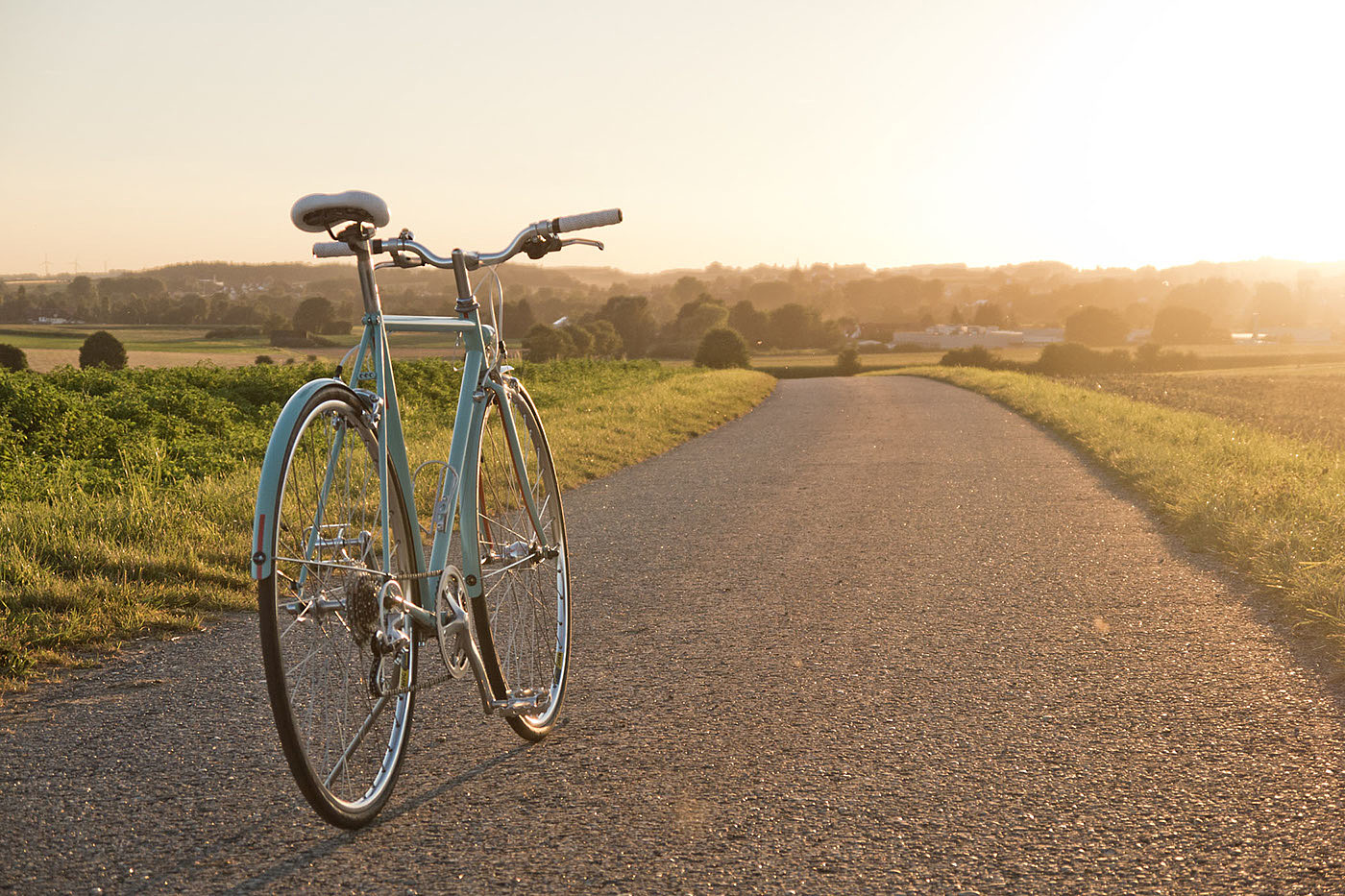 Bicycle，Component details，Light blue，automative lighting，