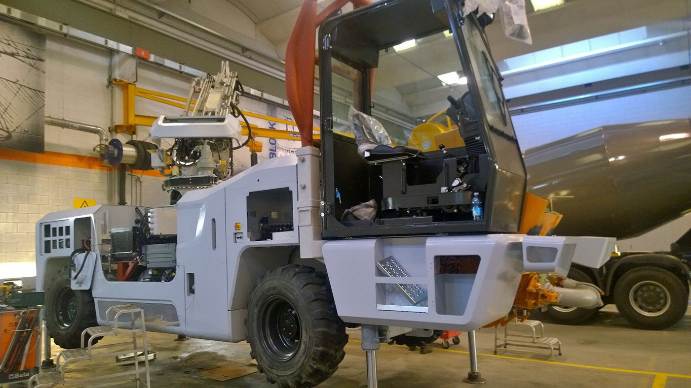 2017 red dot award，industrial design，Two cars，Zoomlion，Industrial vehicle，