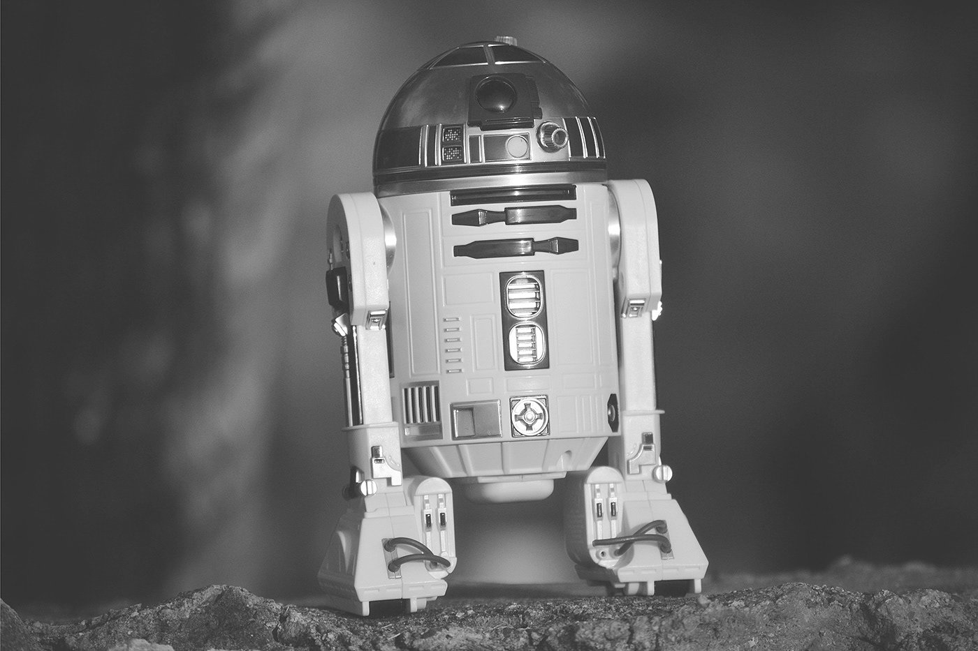 robot，auxiliary，long-range，April，