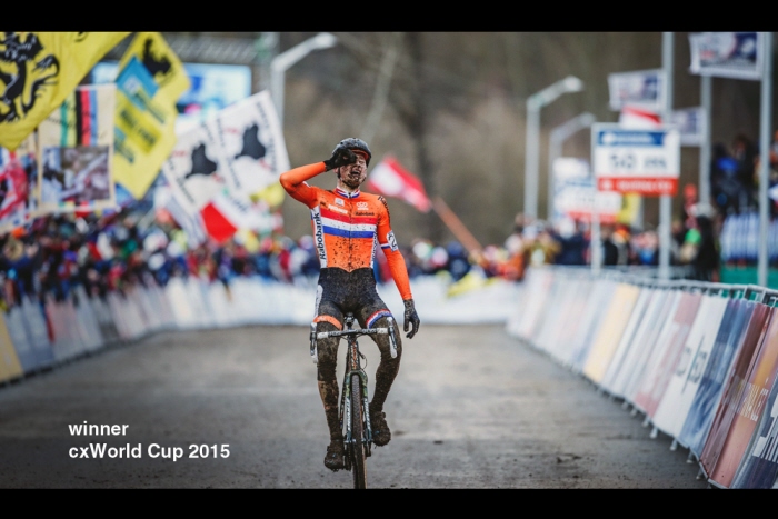 modeling，outdoors，Riding helmet，BELL，