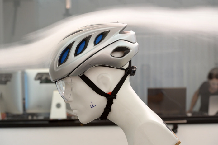 modeling，outdoors，Riding helmet，BELL，