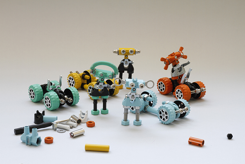 spare parts，assemble，Tiny Robots ，The OFFBITS，